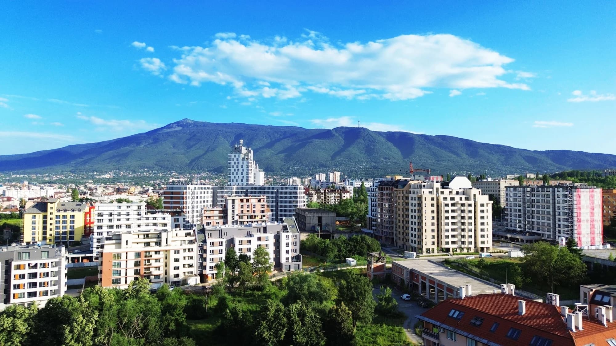 Бъдещата гледка от етаж 9 към Витоша